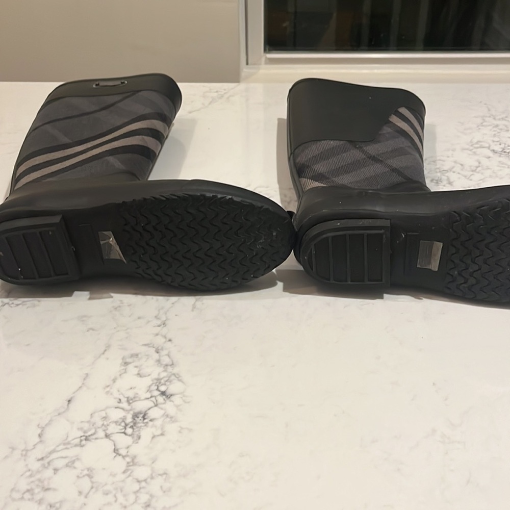 Burberry Clemence Rainboots size 38 - Gray - Picture 4 of 4